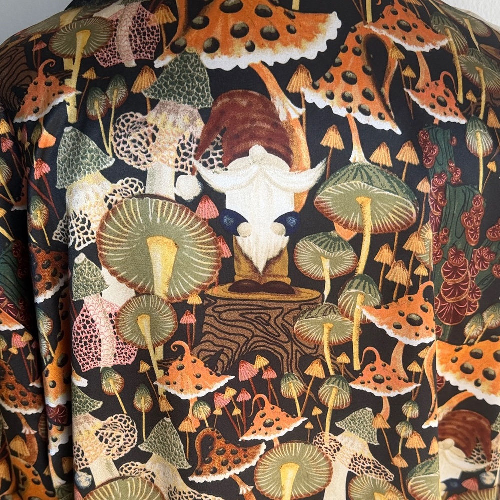 EARTHBOUND Trading Co. Mushroom & Gnome Button Up Shirt L - Picture 4 of 6